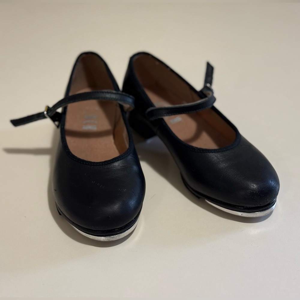 Girls Bloch Tap shoes size 12